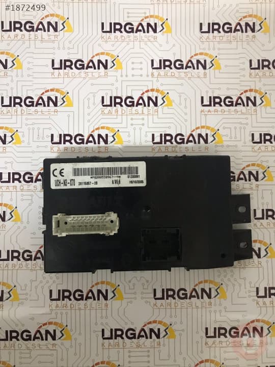 P8200530967 28115857-2B  UCH-N3-X70  RENAULT TRAFFIC UCH