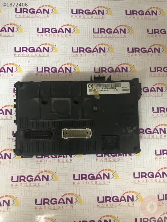 21675902-8A P8200311988 AV5.3 UCH-N1  RENAULT CLİO UCH BEYNI