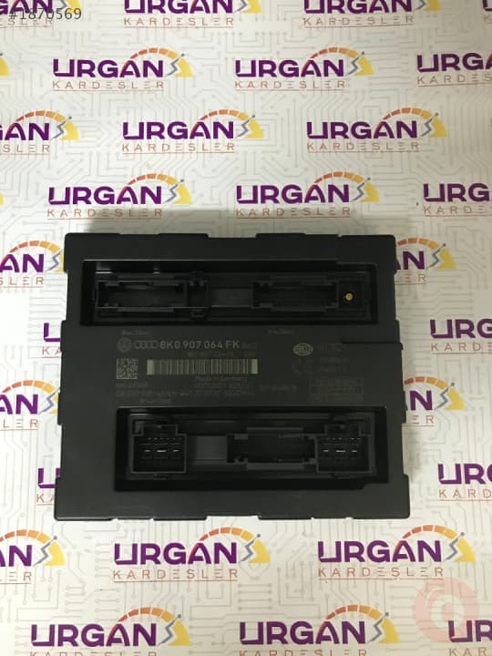 8K0907064FK 5DK009918-46  AUDI A4 BCM HELLA