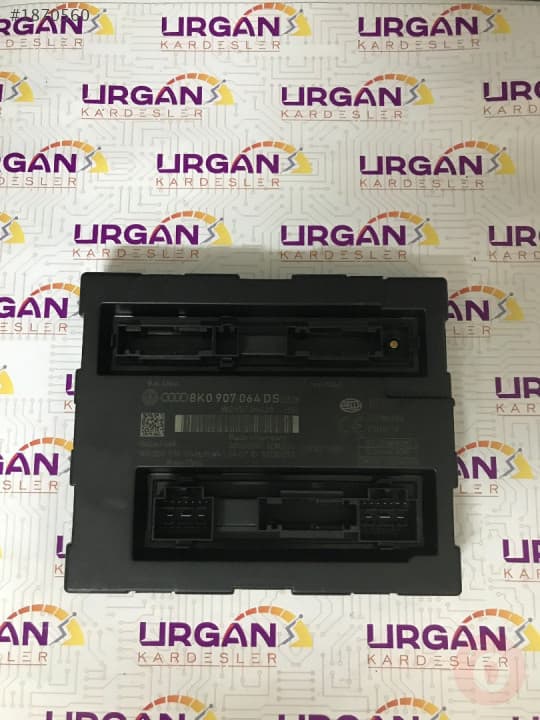 8K0907064DS 5DK009919-74  AUDI A4  HELLA BCM