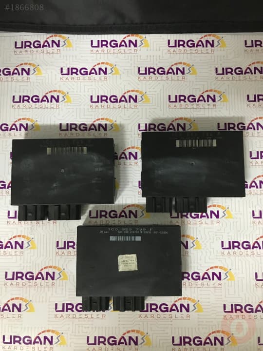 5DK008214-50 1C0959799 F  SEAT LEON  HELLA KONFOR