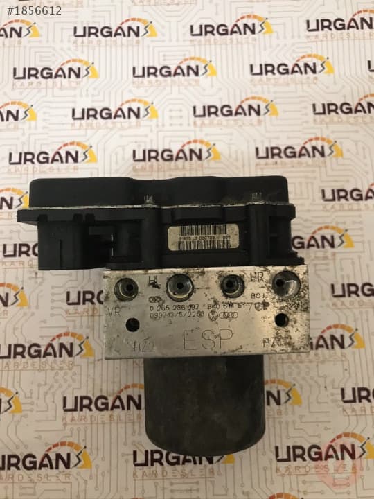 0265951173 0265236197 8K0614517CP  AUDİ A4 BOSCH ABS  BEYNİ