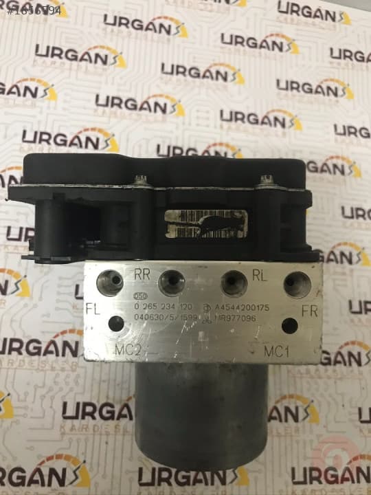0265950986  Mercedes B serisi BOSCH  ABS BEYNİ