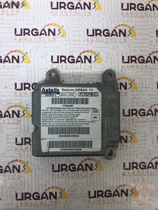1372894080 626233600C PEUGEOT BİPPER AİRBAG BEYNİ AUTOLIV