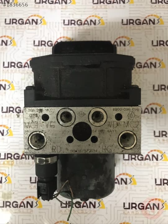 0265295107 8200090690  RENAULT SCENIC BOSCH ABS BEYNI