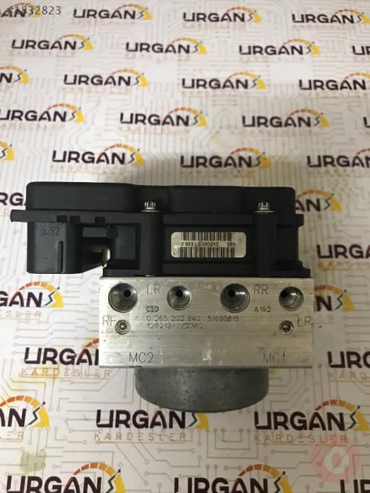 0265232840 51880815   Fiat 500  BOSCH ABS BEYNI