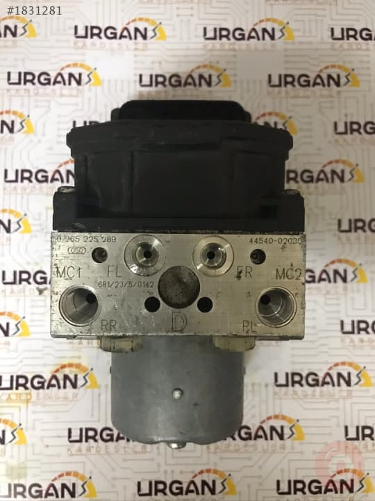 0265225289 44540-02030  Toyota Corolla BOSCH ABS BEYNI