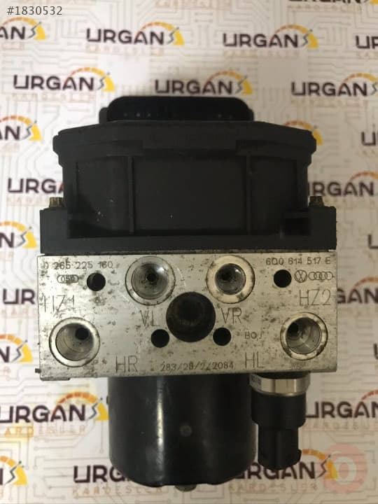 0265225160 6Q0614517 E  SKODA FABIA  BOSCH ABS BEYNI