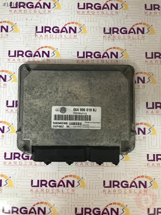 5WP4867 06A906019BJ V.W MOTOR BEYNİ SIEMENS ECU