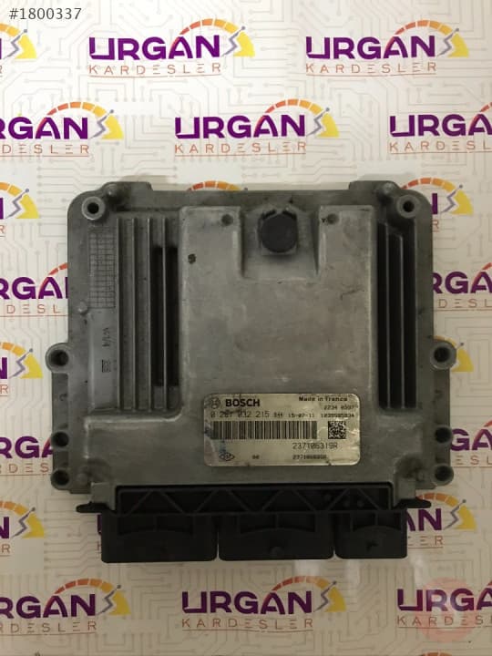 0281032215 237106319R RENAULT CLİO 4 MOTOR BEYNİ  EDC17C84