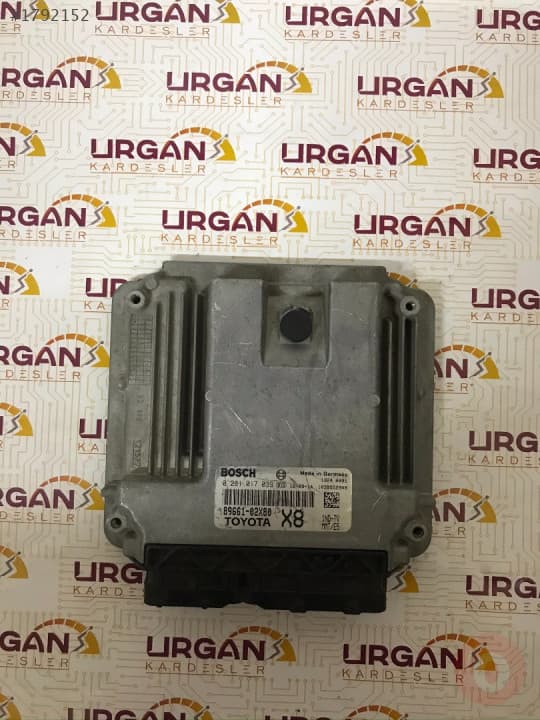 0281017039 89661-02X80 X8 EDC17CP37  TOYOTA AURİS
