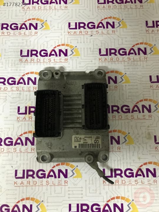 0261207721 24420560 OPEL CORSA MOTOR BEYNİ BOSCH ECU