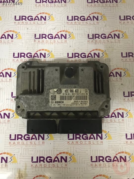 0261201788 03C906022 J MED17.5.20 VW GOLF JETTAMOTOR BEYNİ