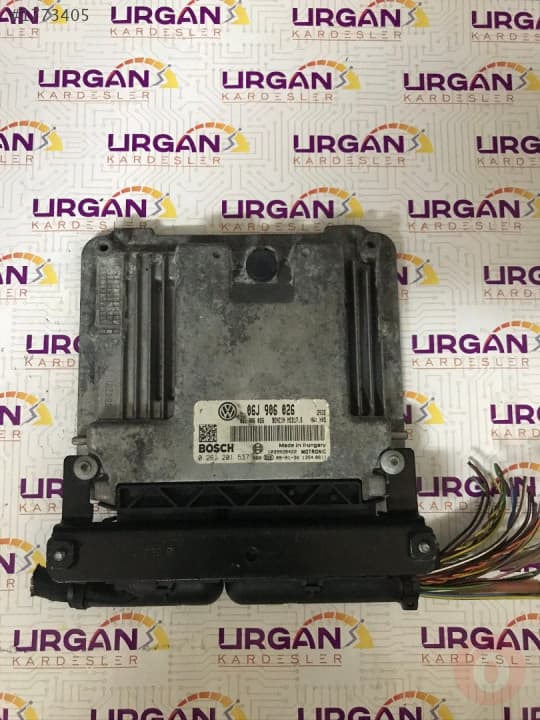 0261201537 06J906026 MED17.5 VW PASSAT 1.8 MOTOR BEYNİ BOSCH