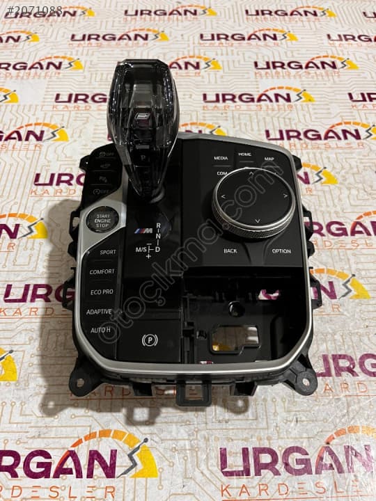 6131 5A32B13-02 BMW G05 G07 G15 X5/X7/8 SERİSİ ÖZEL KRİSTAL VİTES