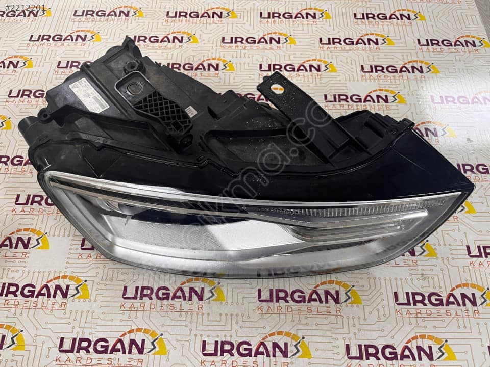 8U0941006C AUDI 2013-2017 Q3 Bi-XENON SAĞ FAR