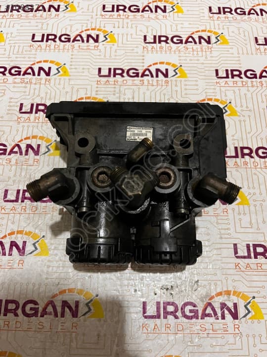1773677 0705203 B SCANIA R-SERISI ABS EBS KONTROL UNITESI