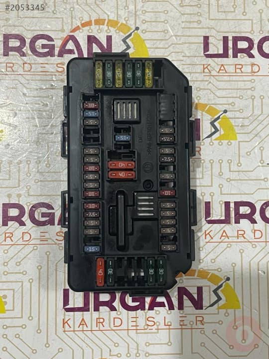 9337879 BMW F30 SİGORTA KUTUSU