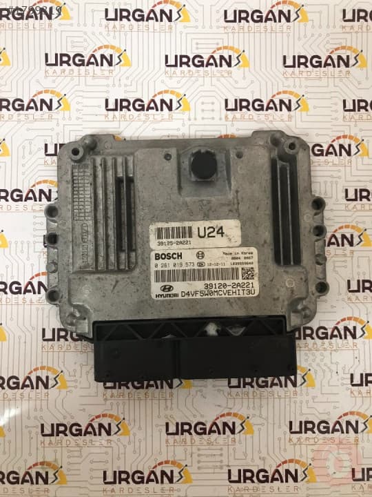 0281019573 39120-2A221 HYUNDAI İ40 MOTOR BEYNİ BOSCH ECU